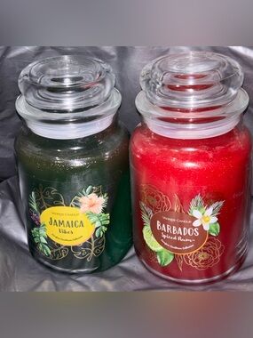Yankee Candle Green & Red Jar Duo